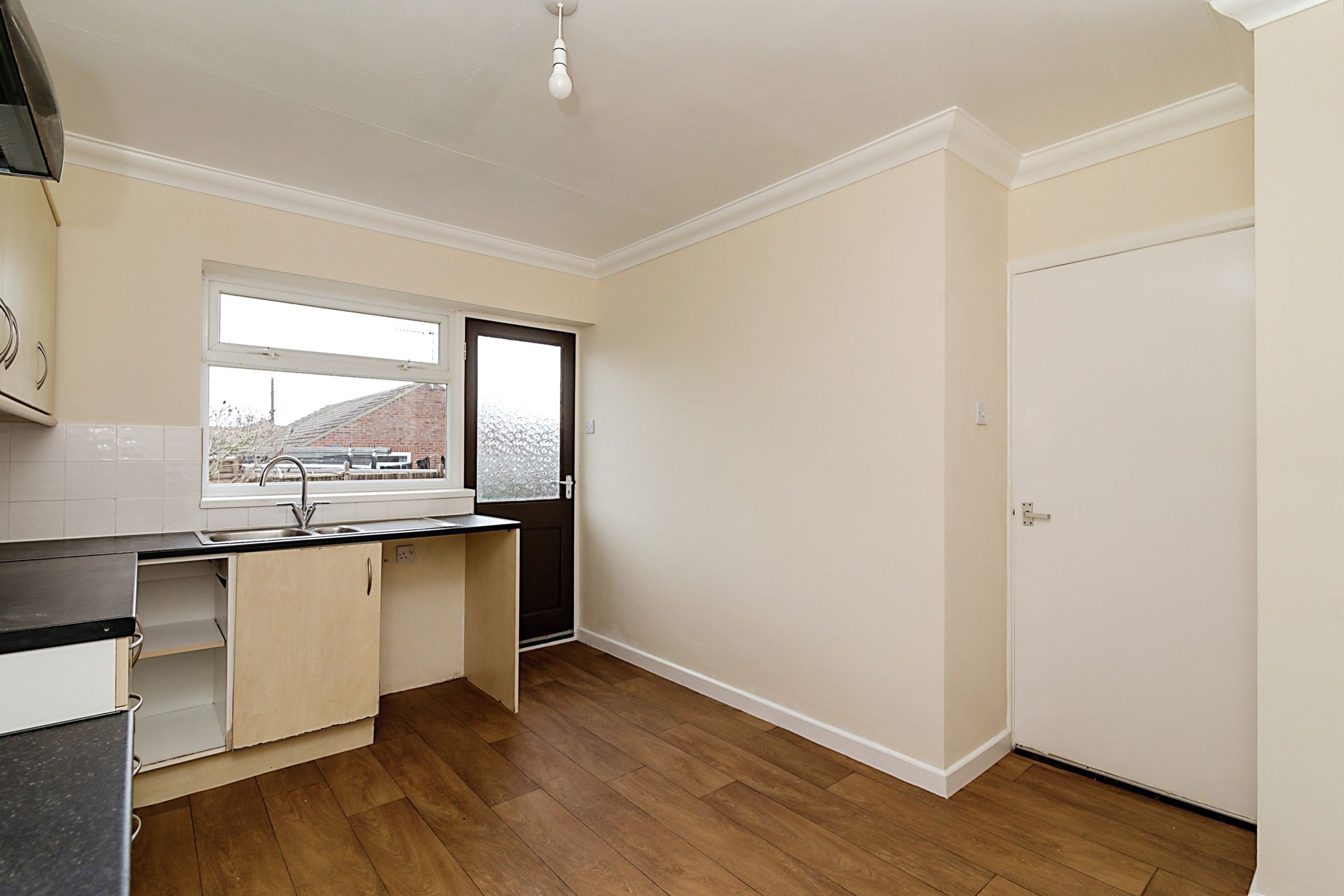 3 bed property to rent in Fern Avenue, Oulton Broad, Lowestoft NR32