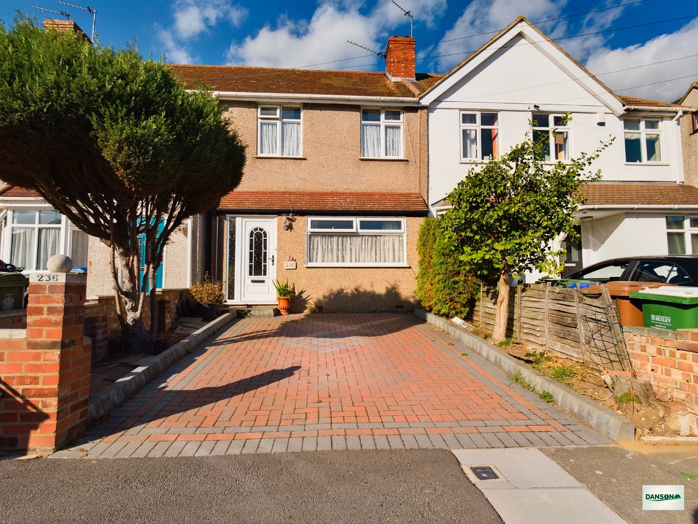 3 bed terraced house for sale in Montrose Avenue, Welling DA16 Zoopla