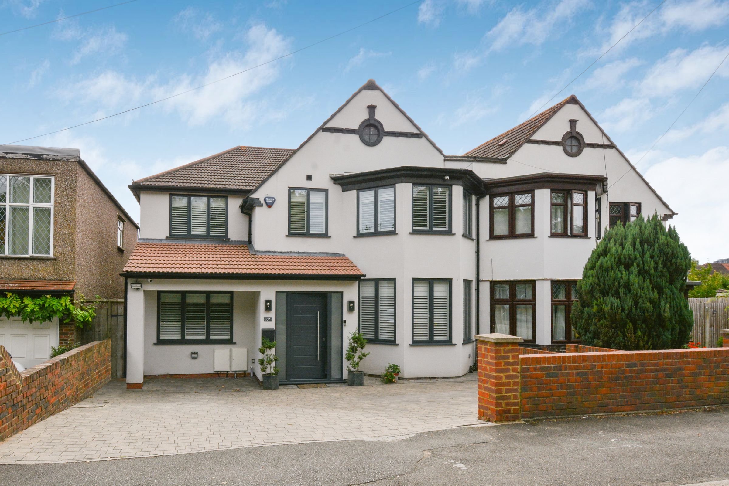 5 bed semidetached house for sale in Jersey Road, Osterley, Isleworth