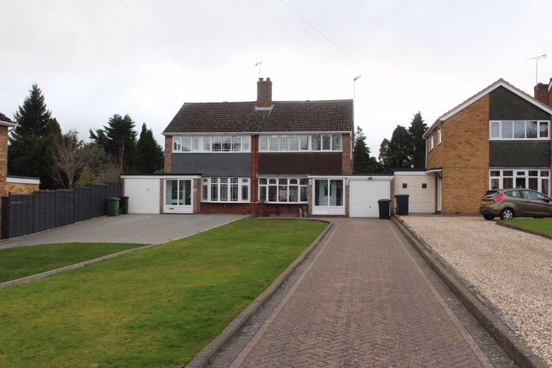 3 bed semidetached house for sale in Arlington Close, Kingswinford DY6