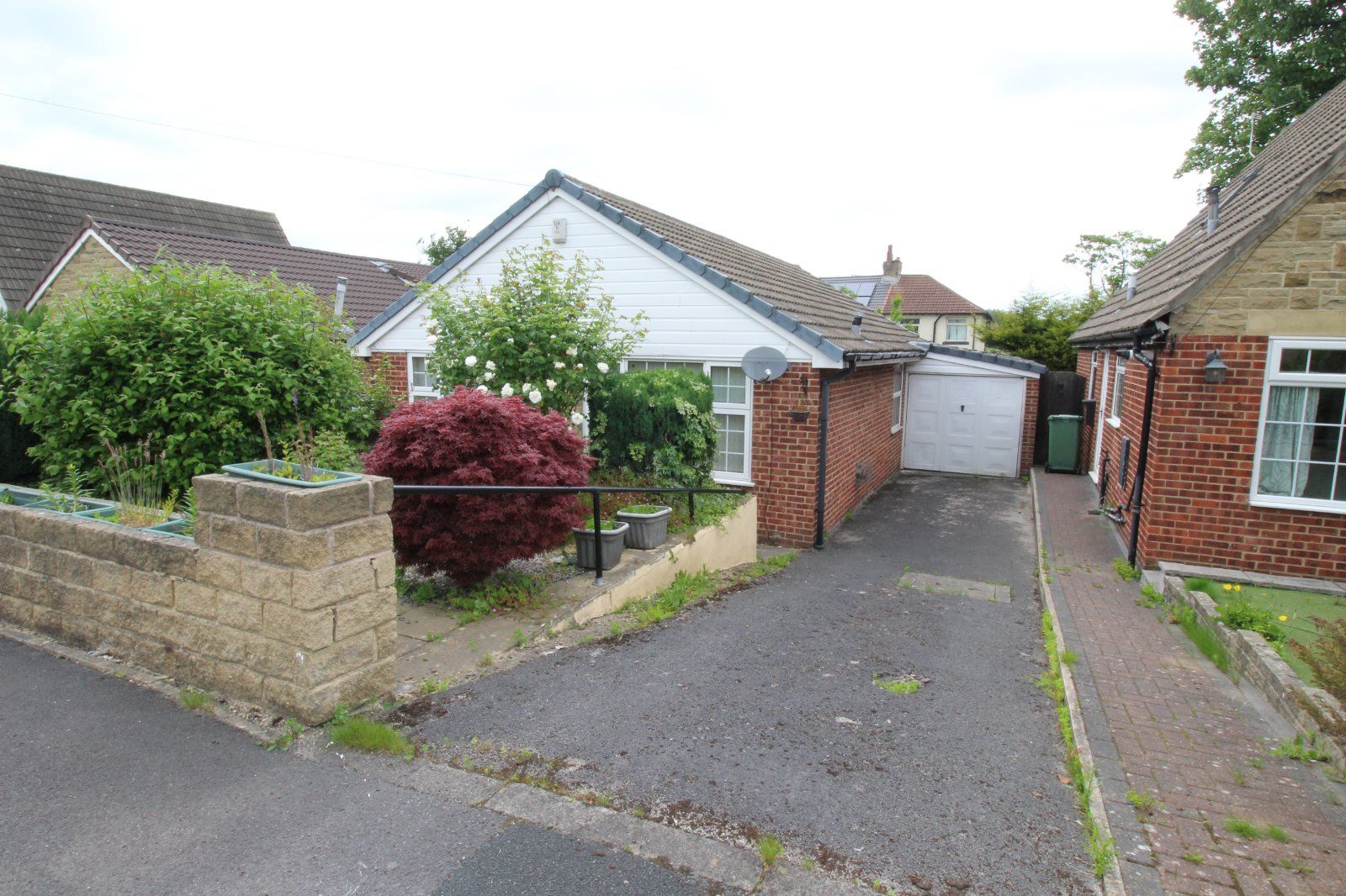 3 bed bungalow for sale in Langdale Avenue, Wyke, Bradford, West Yorkshire BD12 Zoopla