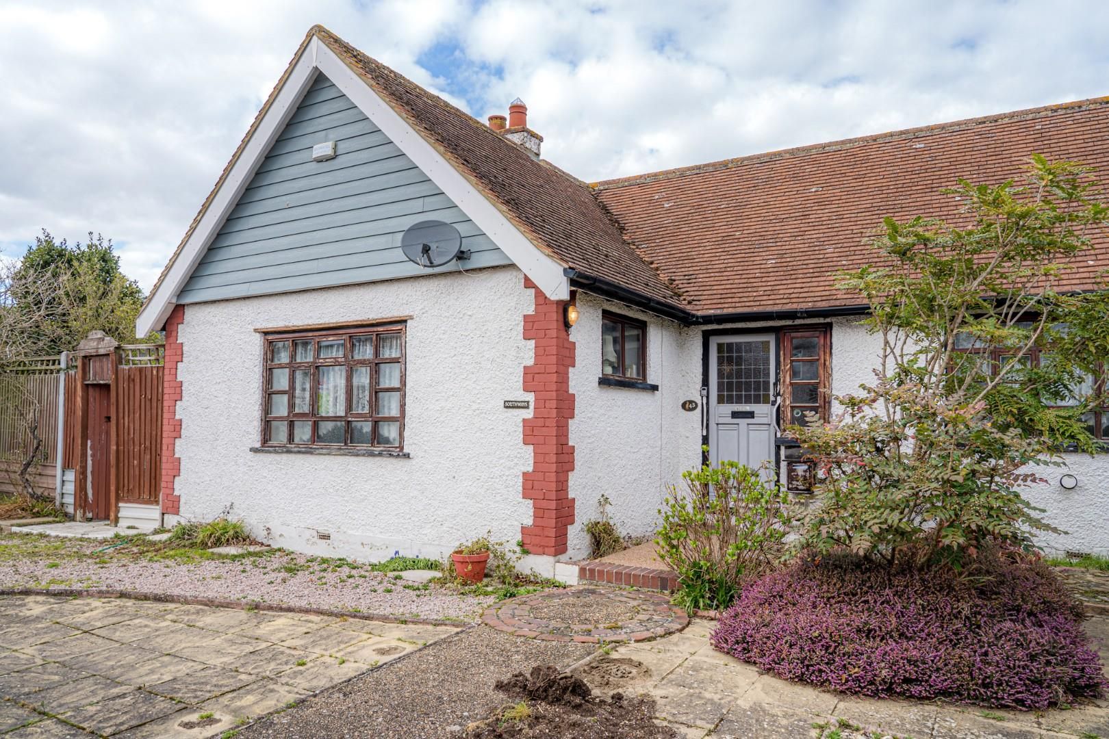 2 bed semidetached bungalow for sale in Queens Road, Tankerton