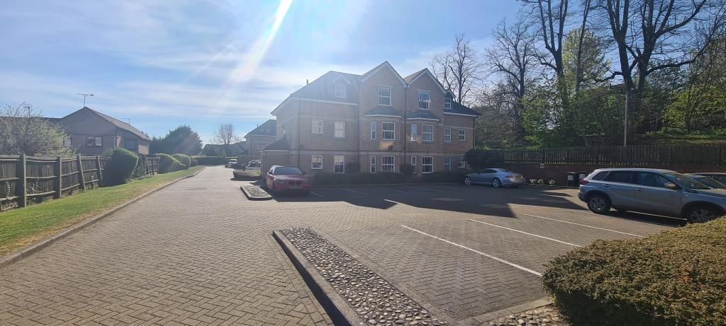 Garsdale Close, London N11  