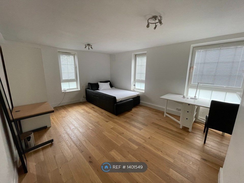 Room to rent in Crayford House, London SE1 Zoopla