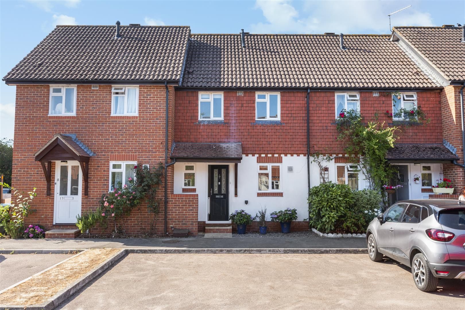 3 bed terraced house for sale in Heather Walk, Smallfield, Horley RH6