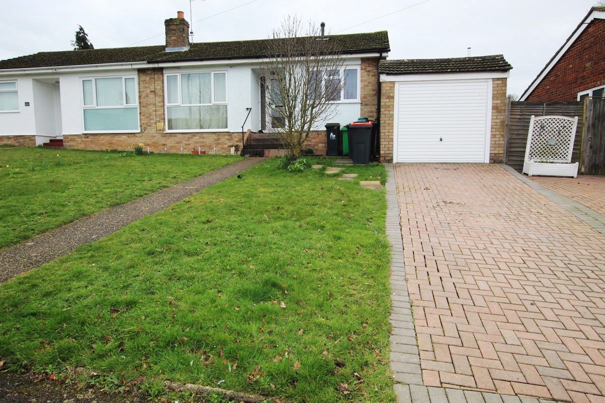 2 bed bungalow for sale in Oaklands Way, Sturry, Canterbury CT2 Zoopla