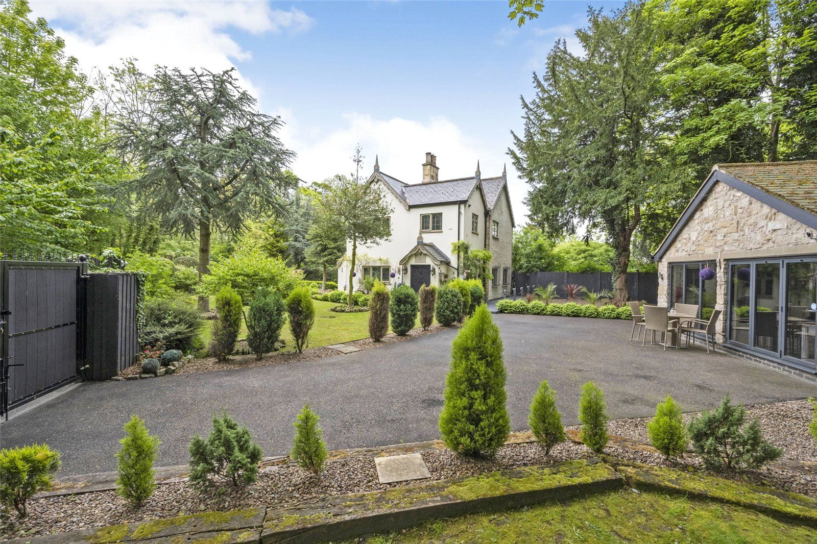 3 bed detached house for sale in Doncaster Road, Owston, Doncaster DN6