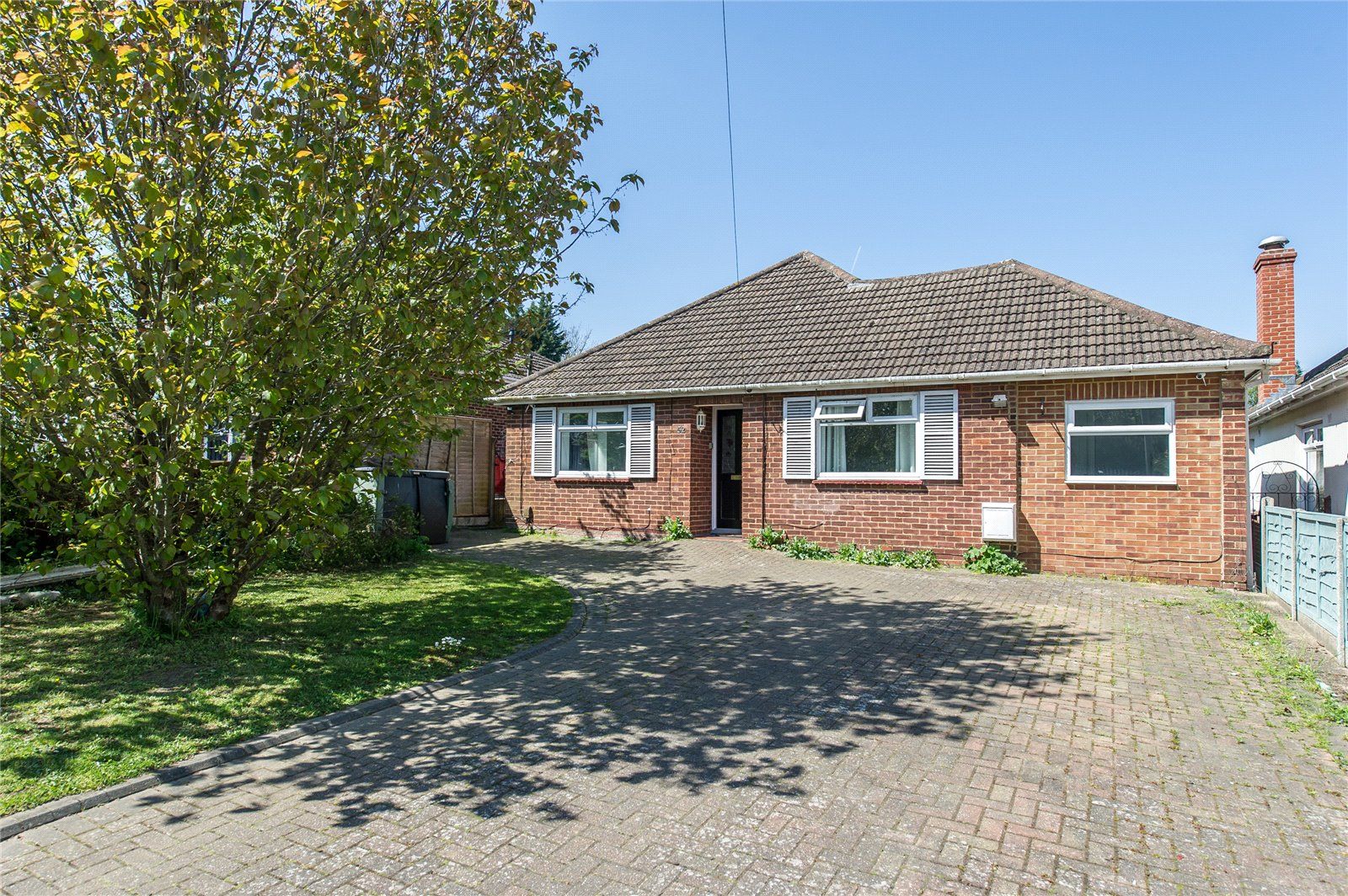 5 bed bungalow for sale in Wigmore Road, Wigmore, Rainham, Kent ME8