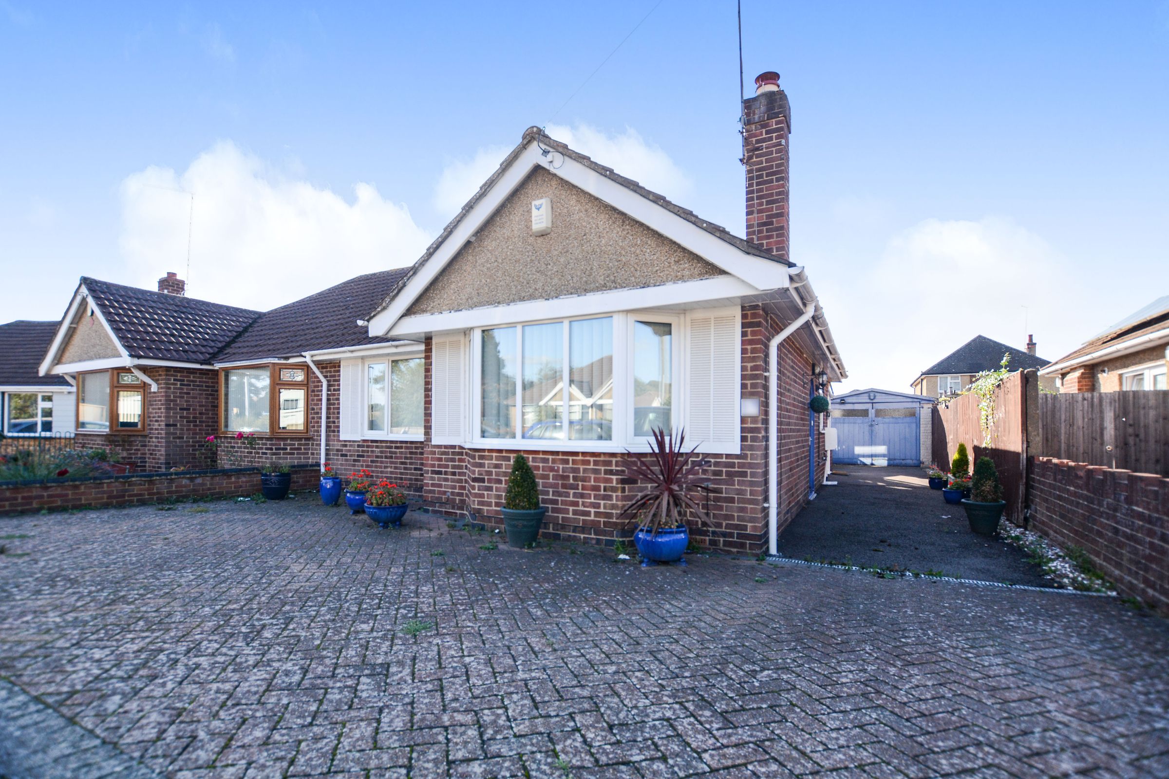 2 bed semidetached bungalow for sale in Coppice Drive, Spinney Hill, Northampton NN3 Zoopla