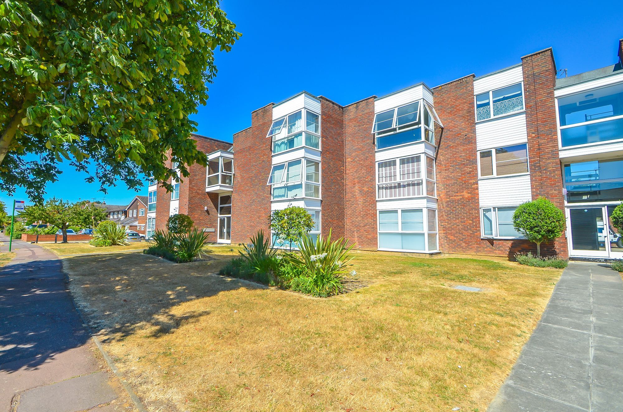 2 bed flat for sale in 20 Crispins, 199 Thorpe Hall Avenue, Thorpe Bay, Essex SS1 Zoopla