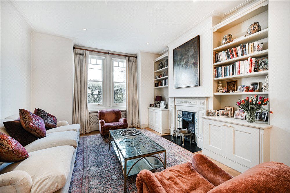 Eynham Road, North Kensington, London W12  