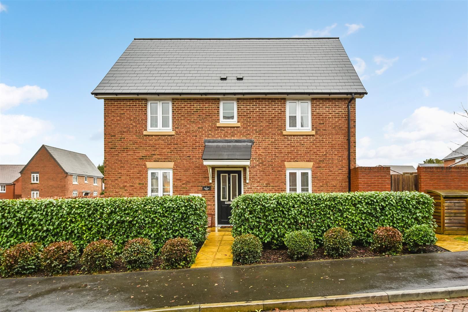 3 bed semidetached house for sale in Thoroton Close, Picket Piece