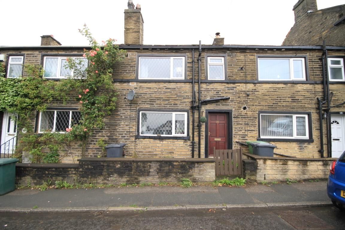 2 bed terraced house for sale in Ambler Thorn, Queensbury, Bradford