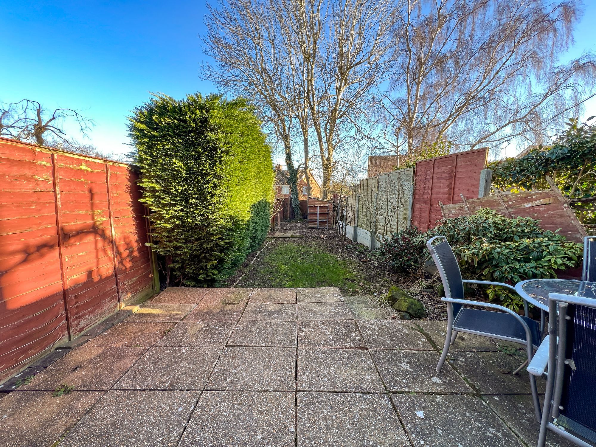 2 bed cottage for sale in Dormans Park Road, East Grinstead RH19 Zoopla