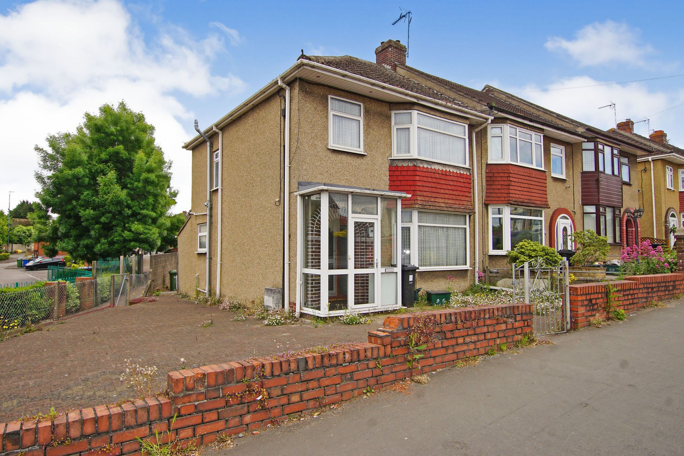 3 bed end terrace house for sale in Hill Street, Kingswood, Bristol