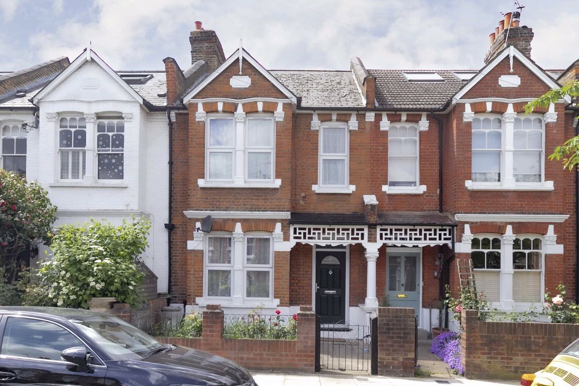 4 bed property for sale in Oaklands Grove, London W12 Zoopla