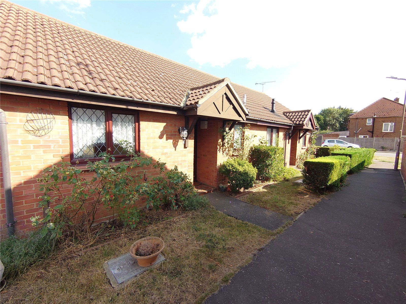 1 bed bungalow for sale in Petresfield Way, West Horndon, Brentwood