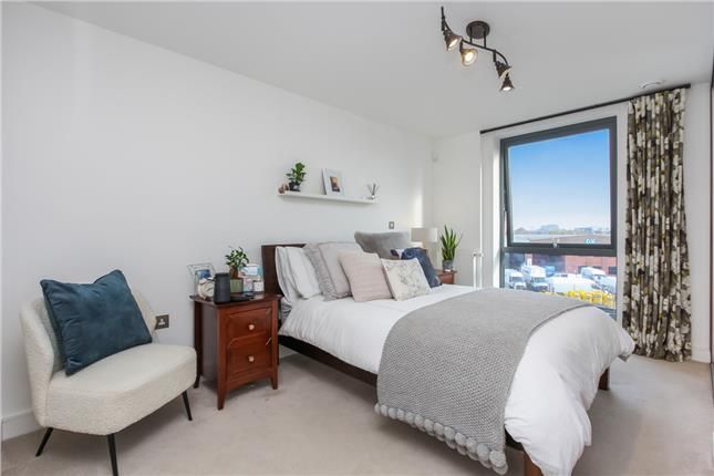 The Bath House, Howson Court, Old Kent Road, London SE1  