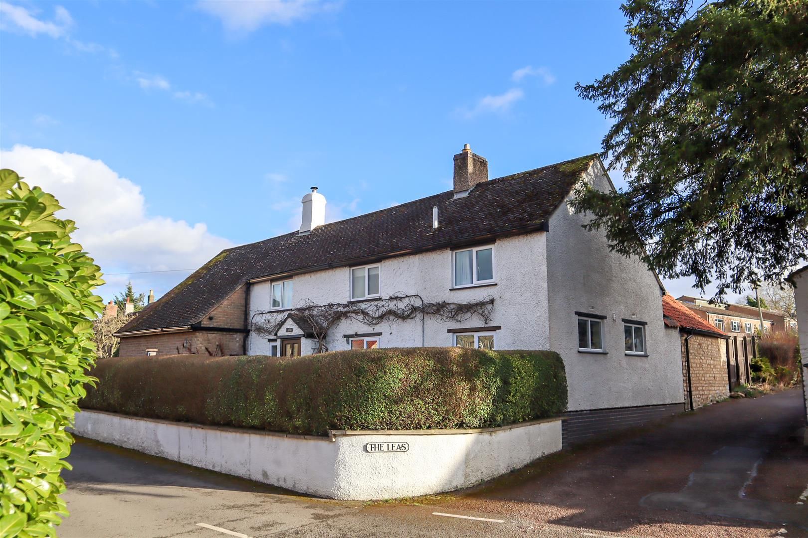 4 bed detached house for sale in The Leas, Cottesmore, Oakham LE15 Zoopla