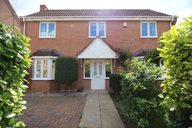 4 bed detached house to rent in Geddington Road, Sugar Way