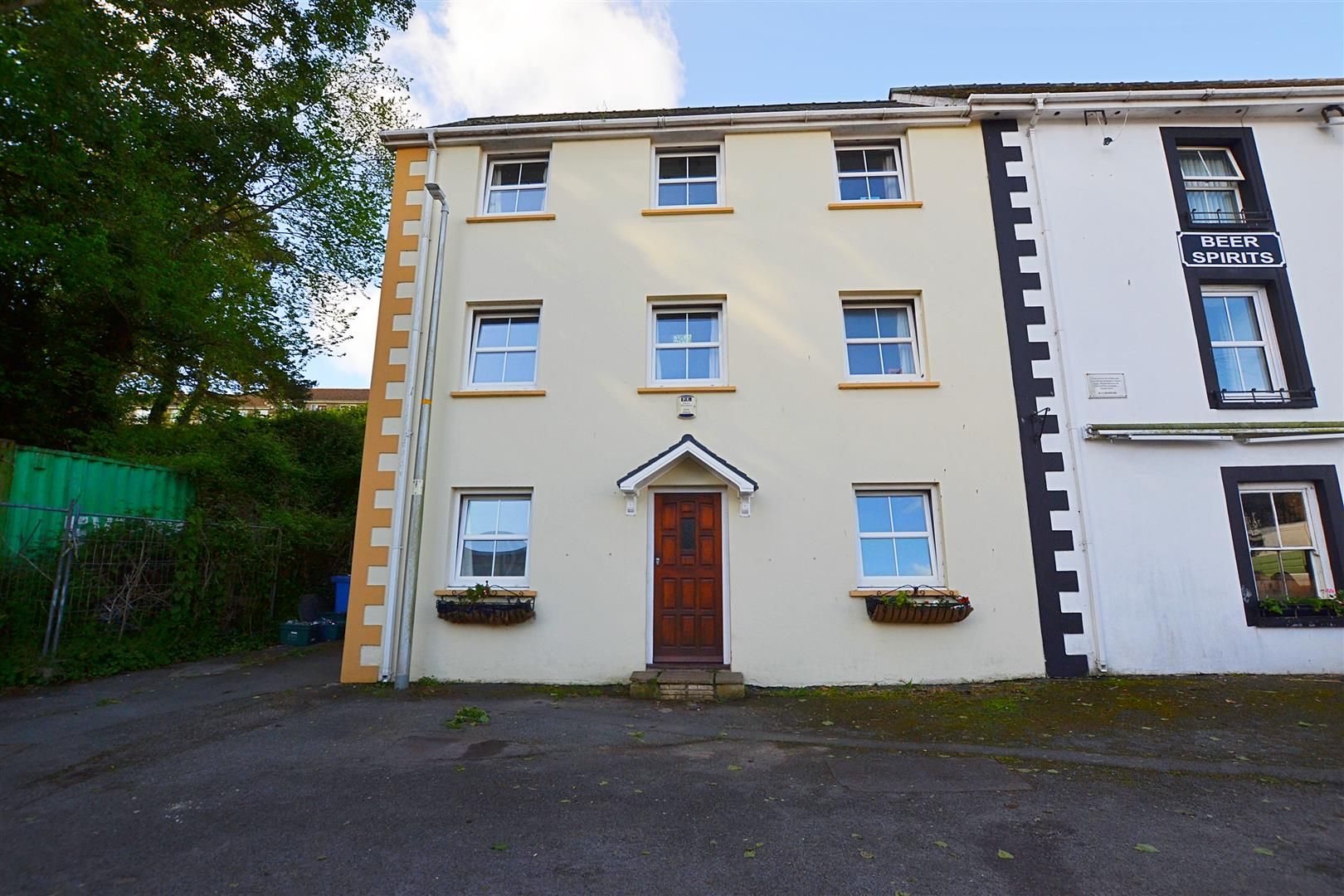 3 bed end terrace house for sale in Lower Hill Street, Hakin, Milford