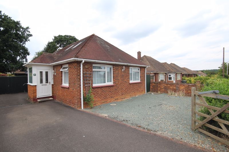 4 bed detached bungalow for sale in Thorpe Avenue, Tonbridge TN10 Zoopla