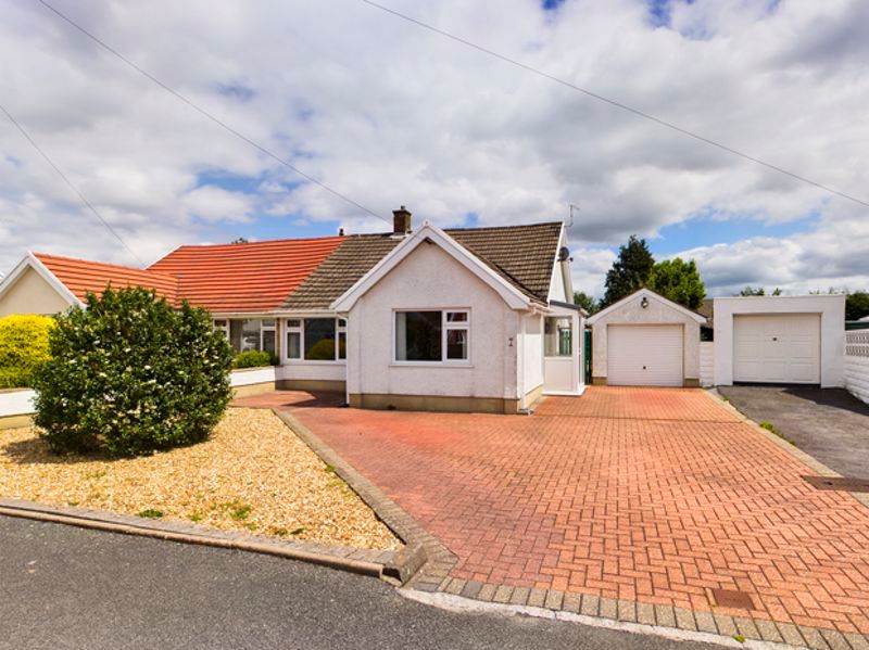 2 bed semidetached bungalow for sale in Ystrad Drive, Johnstown