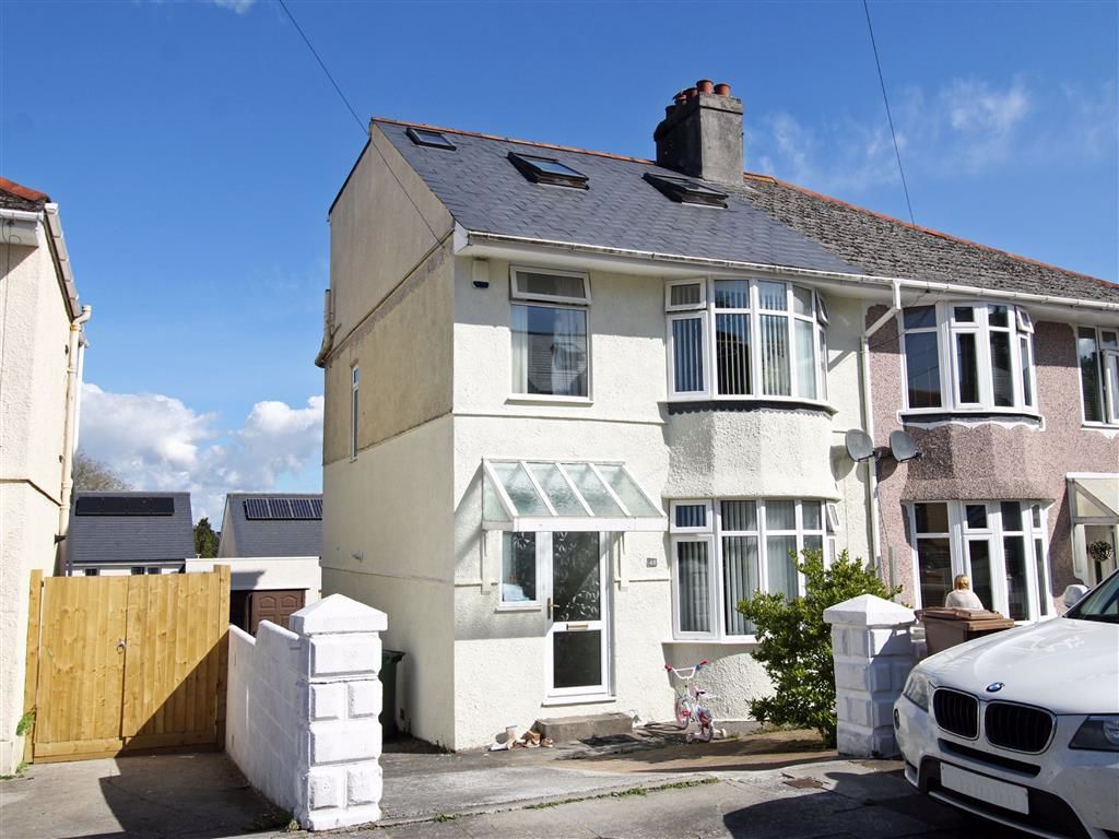 4 bed semidetached house for sale in Dovedale Road, Beacon Park