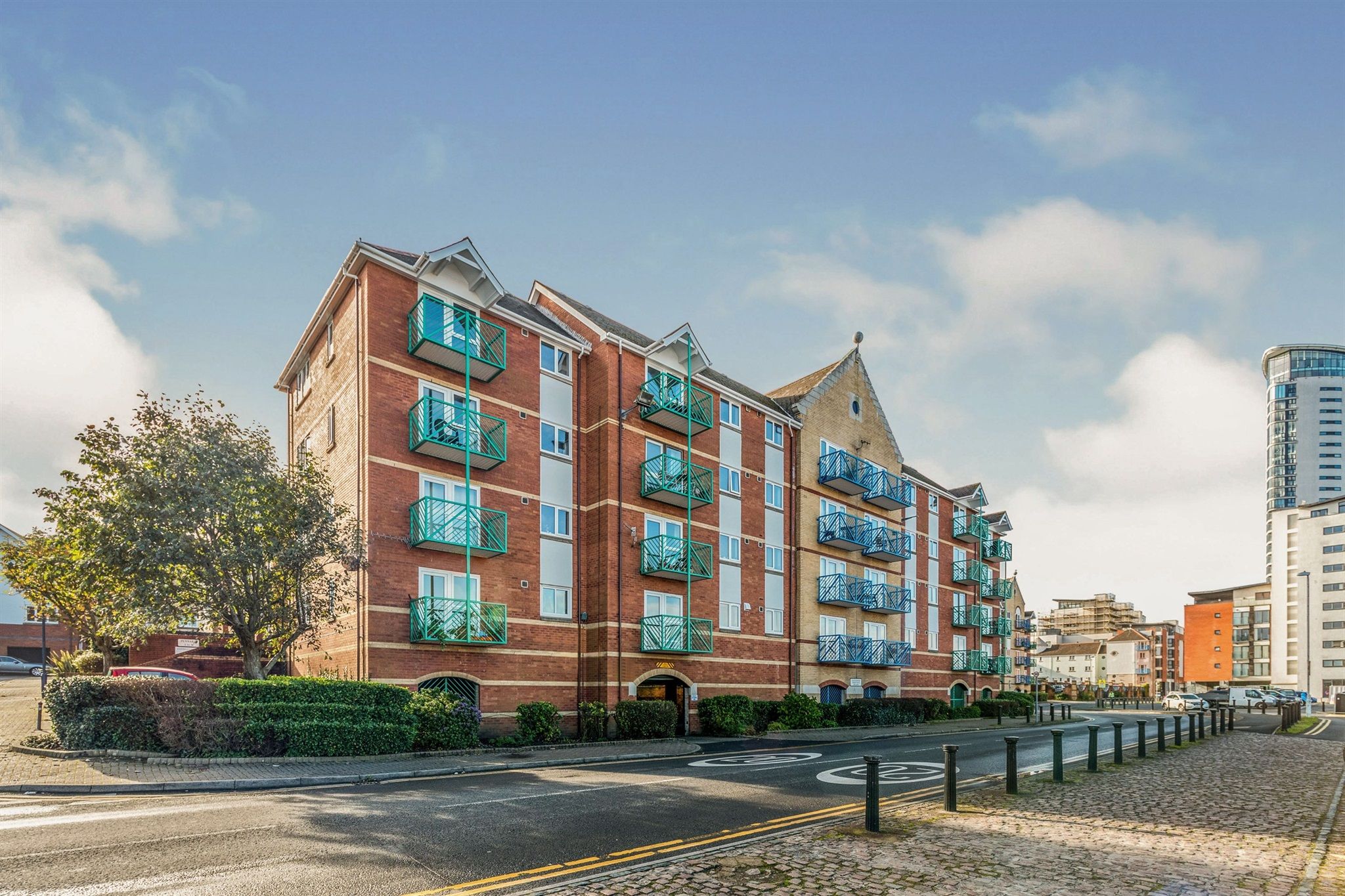 1 bed flat for sale in Trawler Road, Maritime Quarter, Swansea SA1 Zoopla