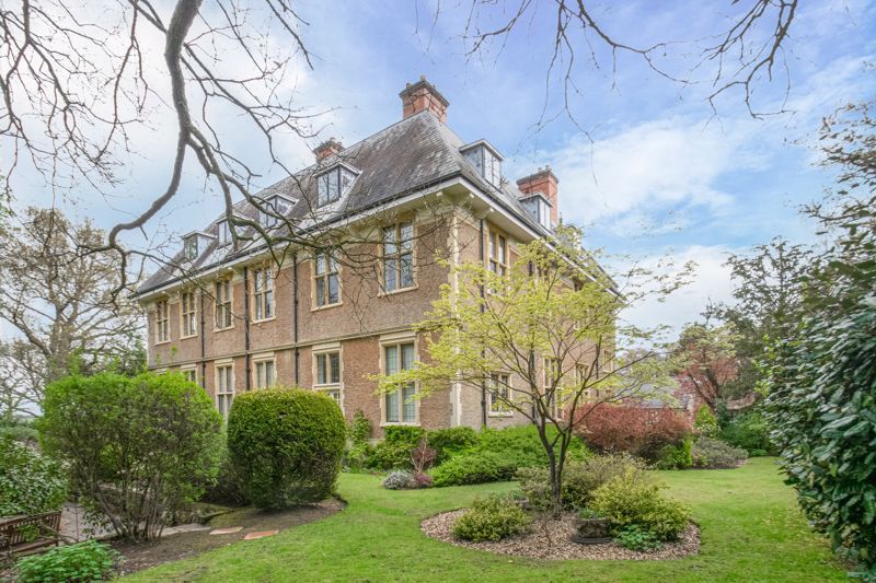 2 bed flat for sale in Purshall Close, Southcrest, Redditch B97 Zoopla