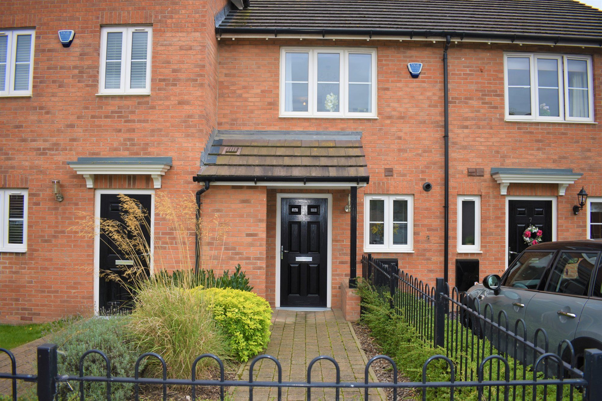 2 bed terraced house to rent in Grove Street, Castleford, West
