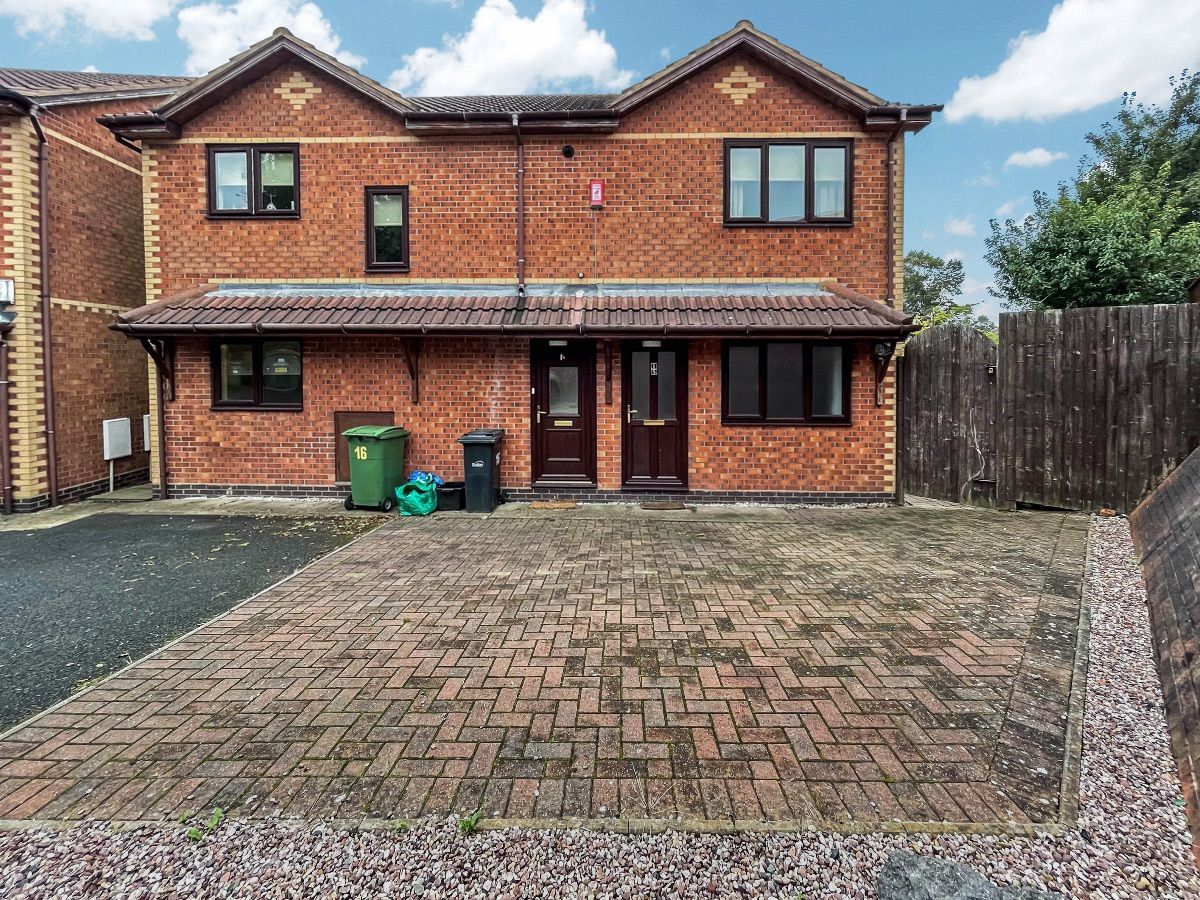 2 bed flat to rent in South Park Mews, Brierley Hill DY5 Zoopla