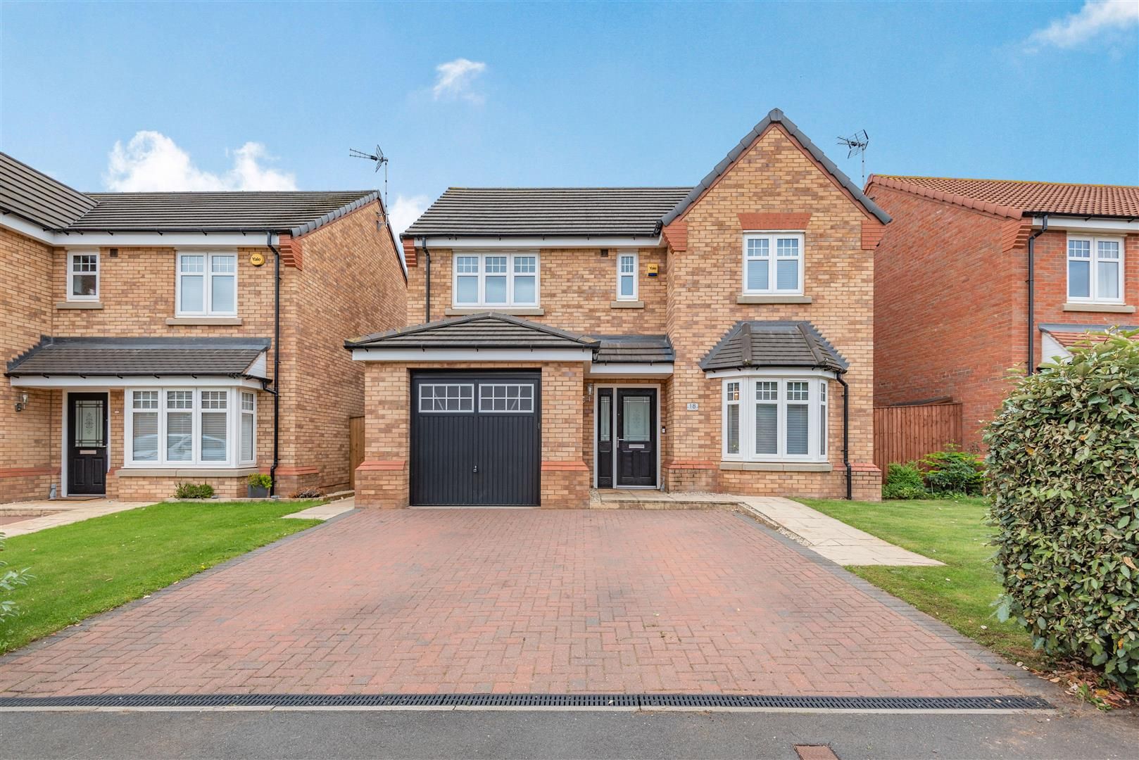 4 bed detached house for sale in Lovesey Avenue, Hucknall, Nottingham NG15 Zoopla