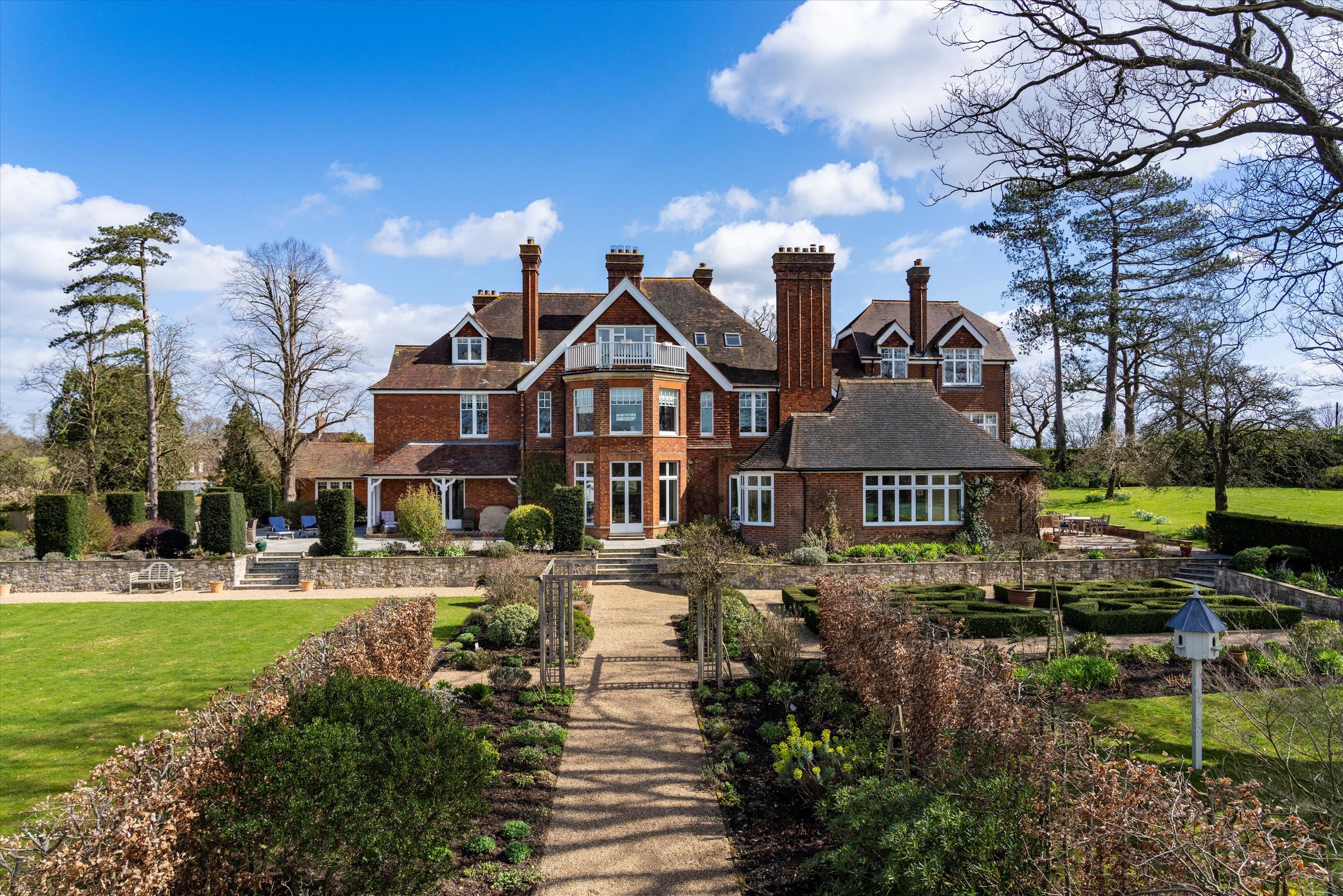 8 bed detached house for sale in Roodlands Lane, Four Elms, Edenbridge