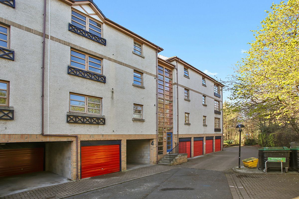 Grandville, Trinity EH6