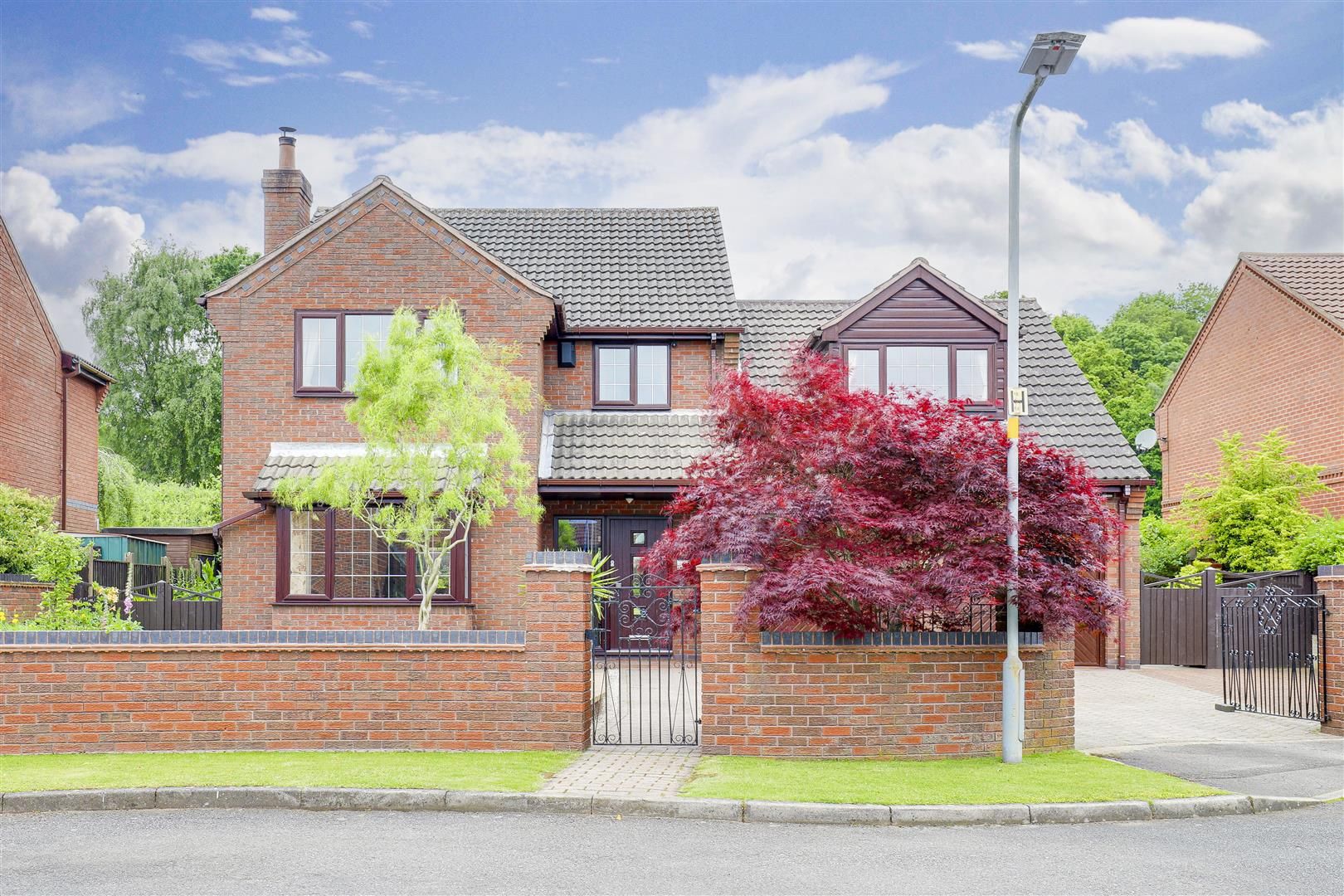 5 bed detached house for sale in Warren Avenue, Annesley