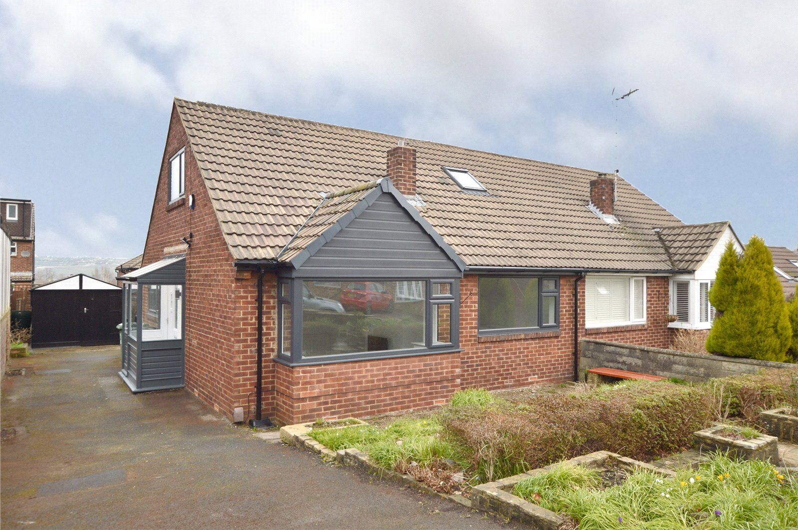 4 bed semidetached house for sale in Springbank Rise, Farsley, Pudsey