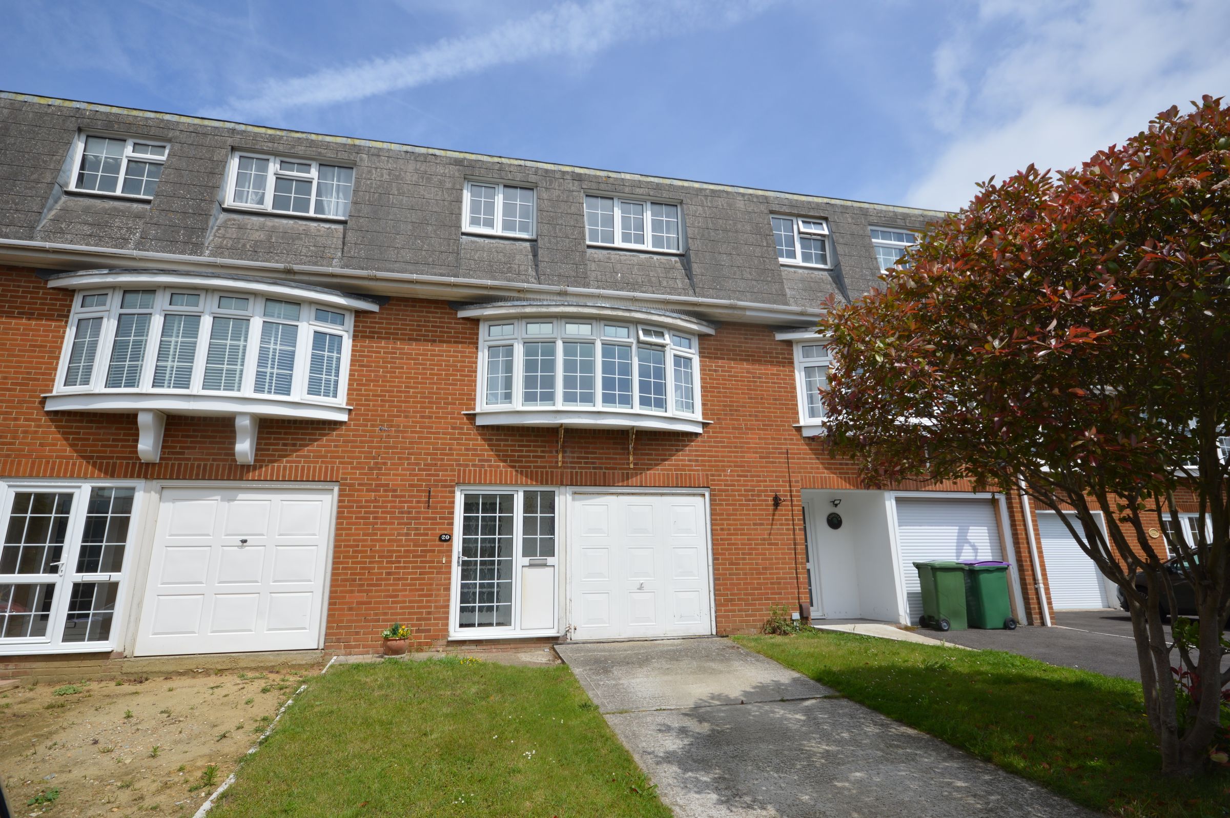 4 bed town house for sale in Beech Close, Folkestone, Kent CT19 Zoopla