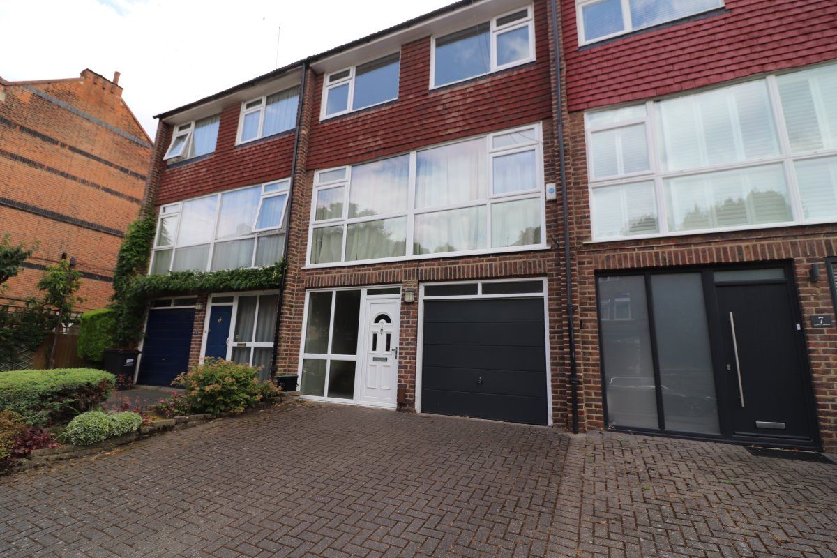 4 bed property to rent in Lower Camden, Chislehurst BR7 Zoopla