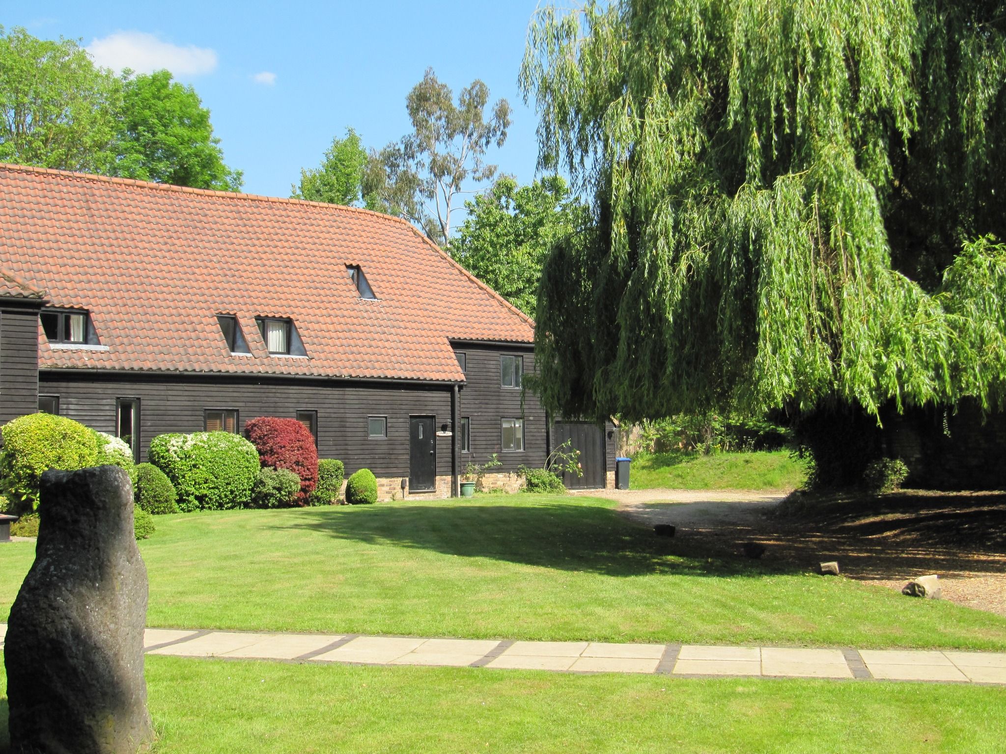 Hollow Hill Lane, Iver SL0  