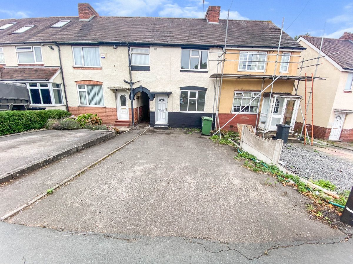 3 bed terraced house for sale in Thorns Road, Quarry Bank, Brierley