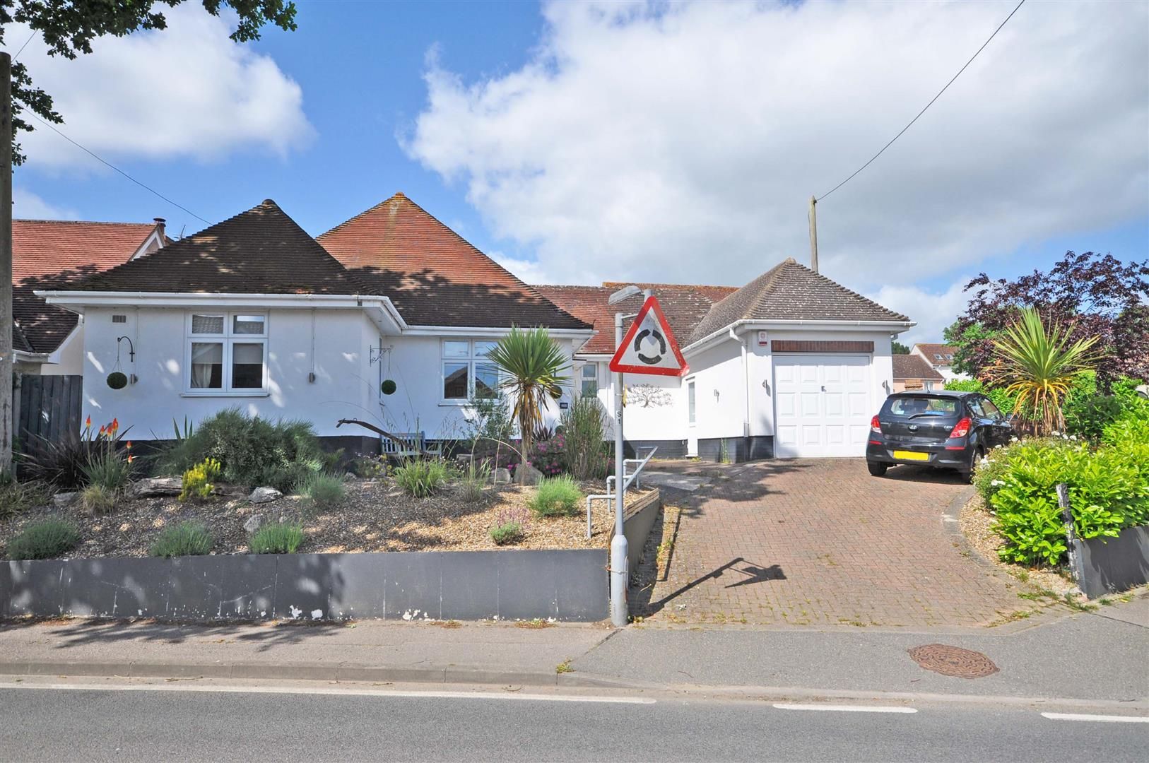 4 bed bungalow for sale in Witham Road, Black Notley, Braintree CM77