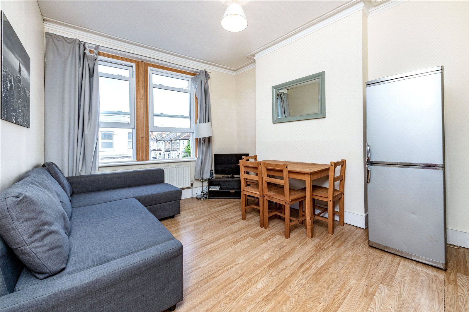 2 bed flat to rent in Allestree Road, Fulham SW6 Zoopla