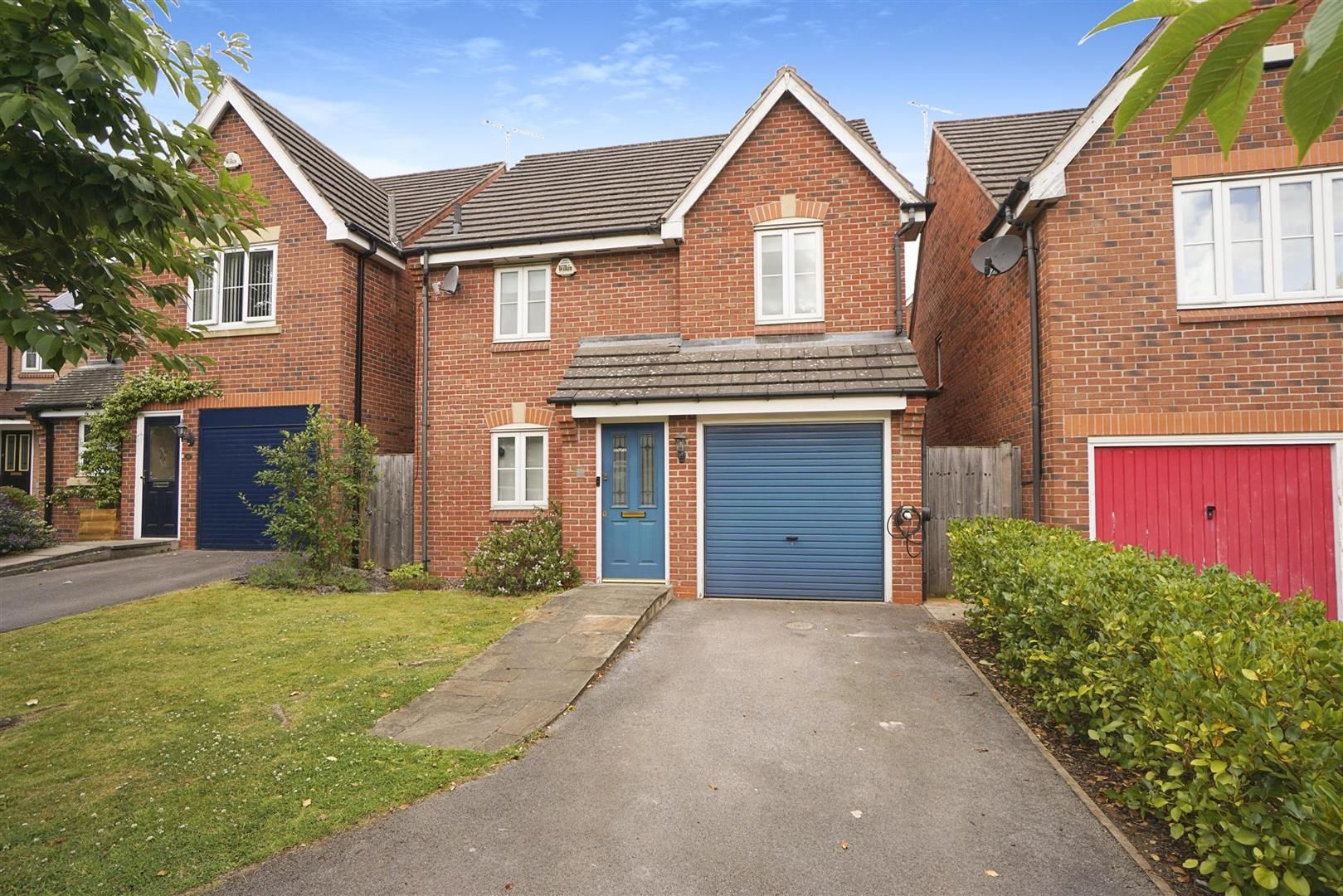 3 bed detached house for sale in Middlewood Drive East, Sheffield