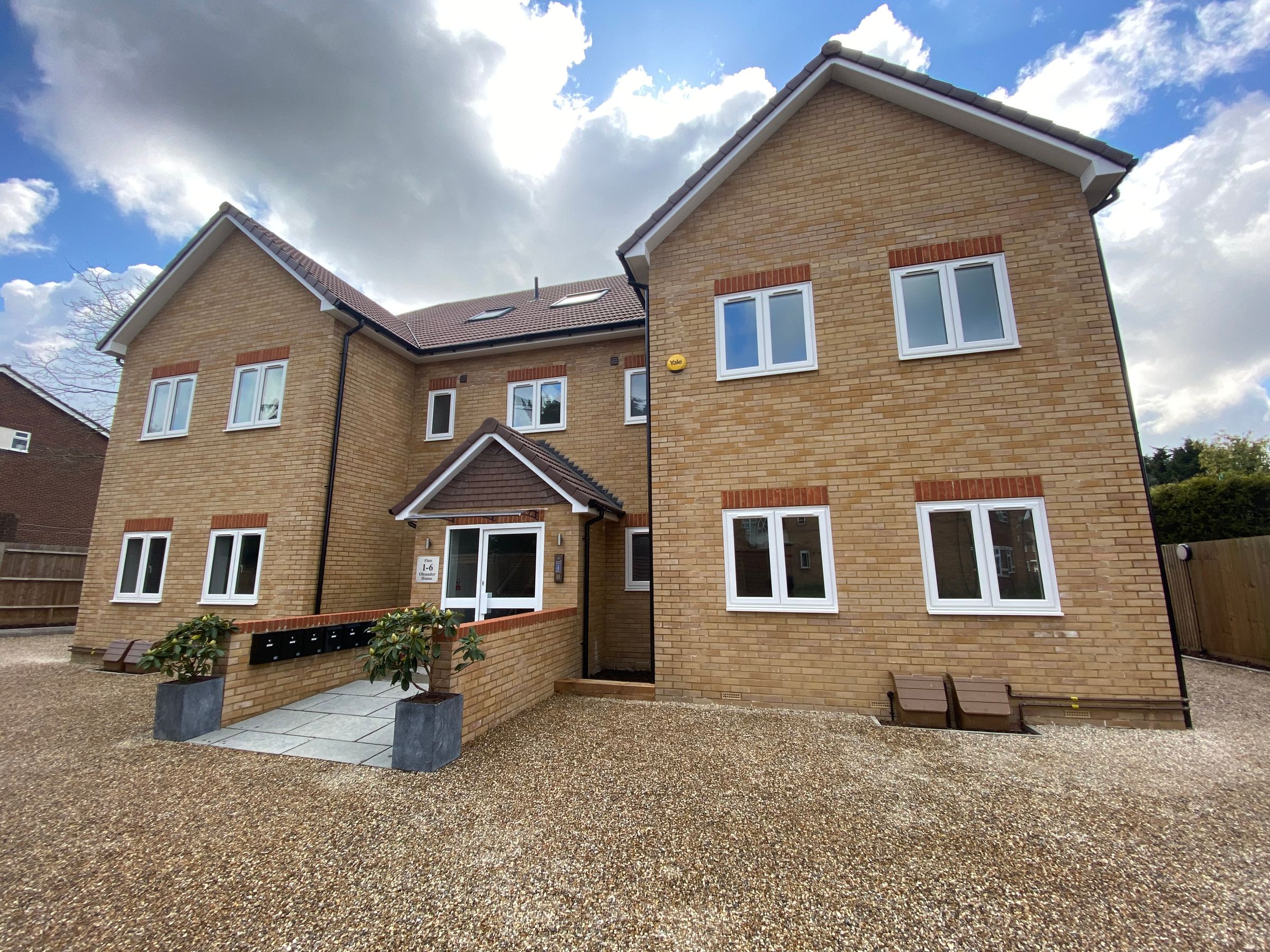 Corwall Lane, Uxbridge UB8  