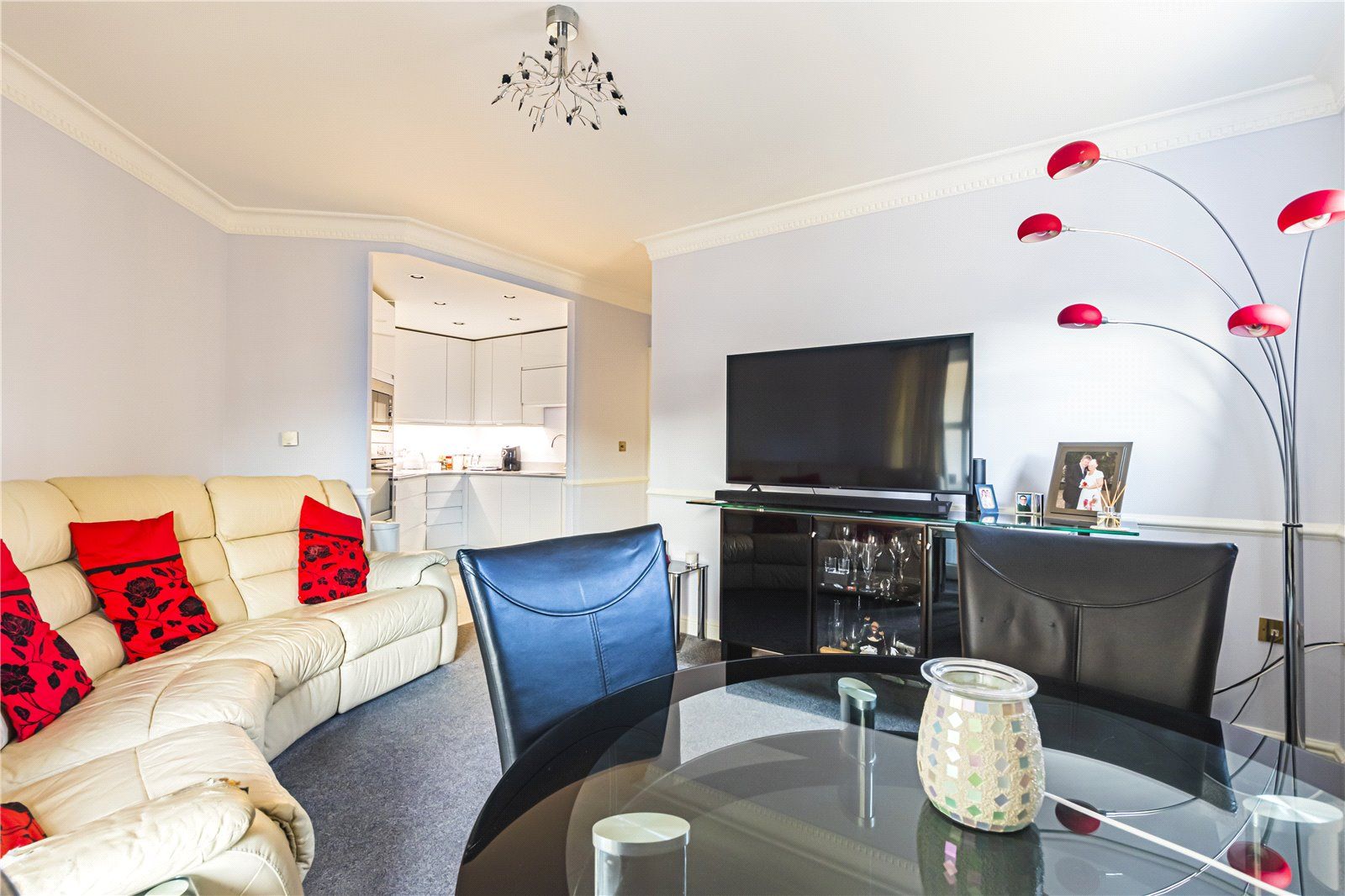 2 bed flat for sale in Evans Wharf, Apsley Lock, Hemel Hempstead