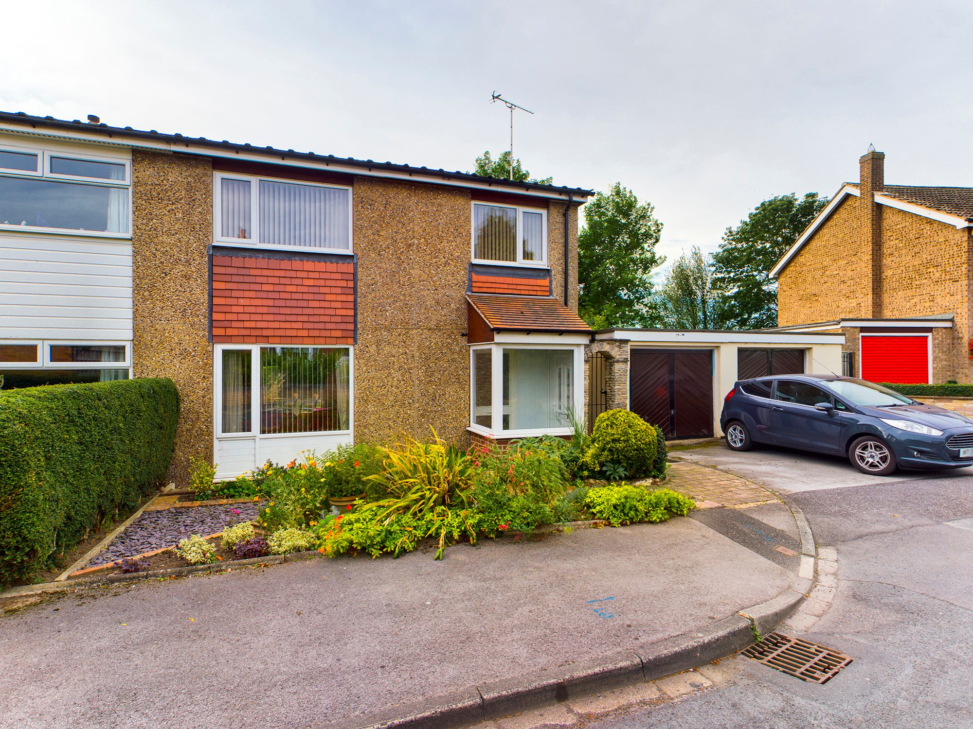 3 bed semidetached house for sale in Carleton Green Close, Pontefract WF8 Zoopla