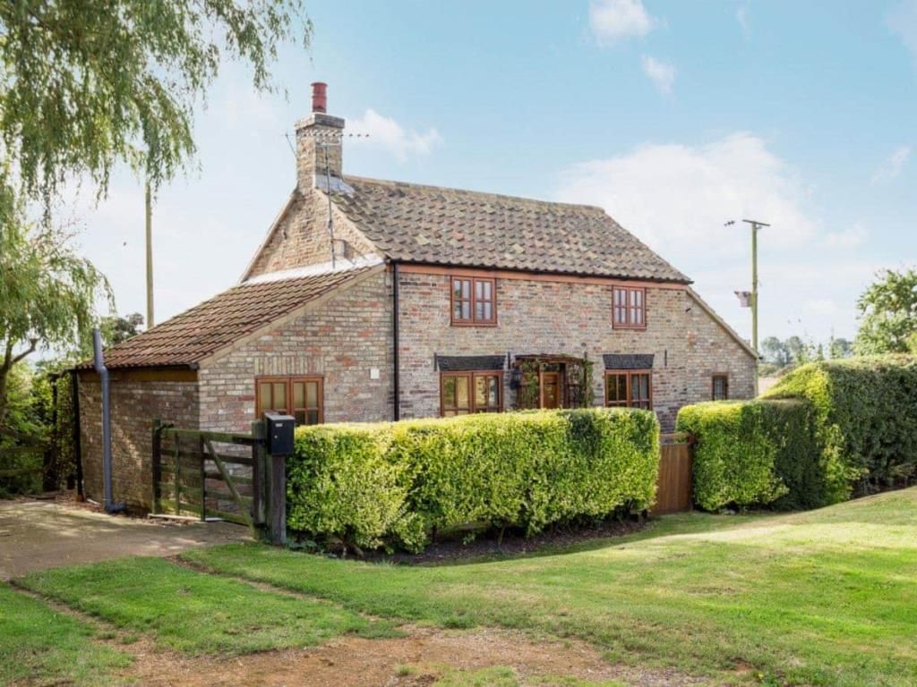 2 bed cottage for sale in Hundred Foot Bank, Pymoor, Ely CB6 Zoopla