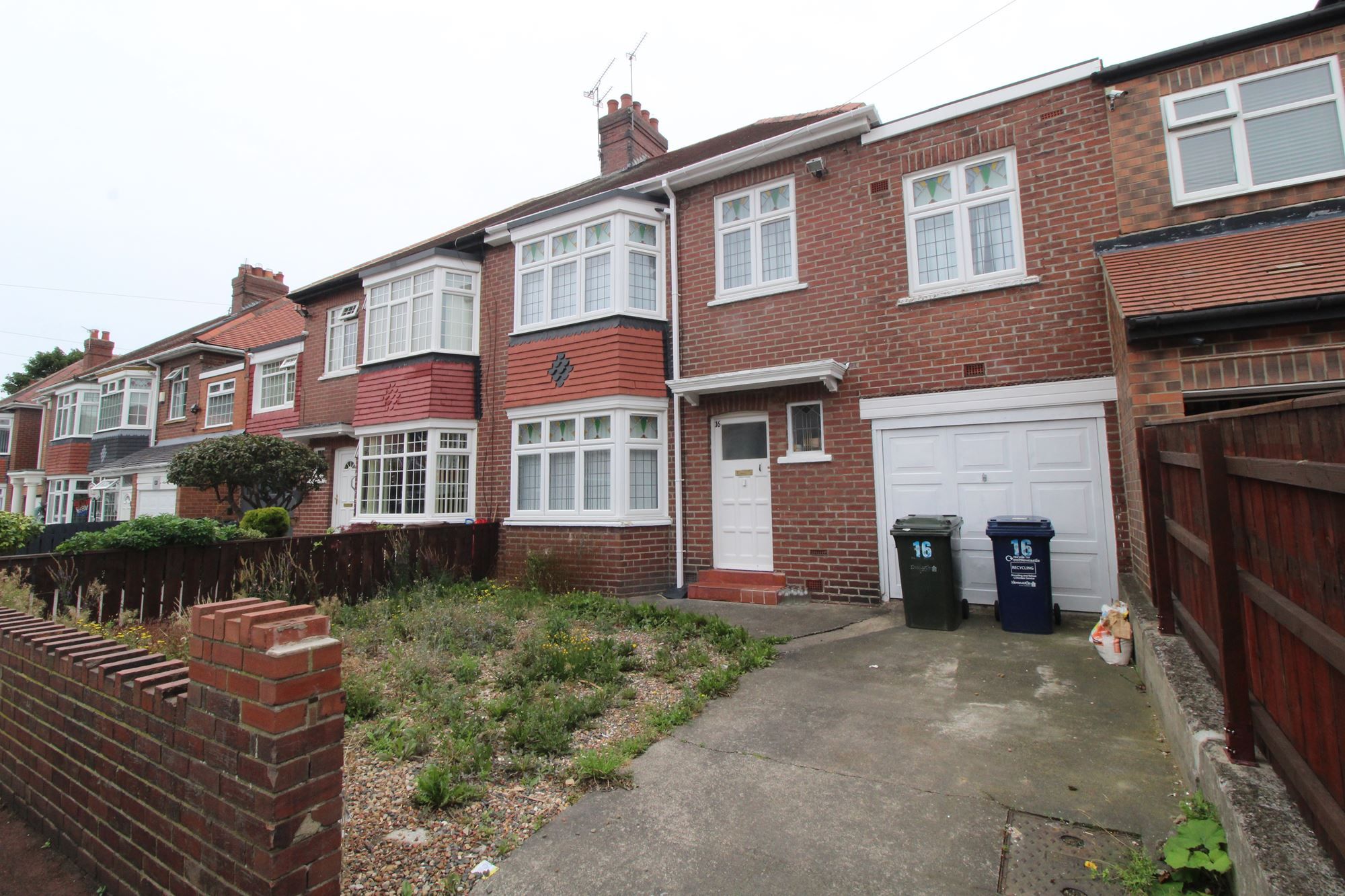 4 bed semidetached house for sale in Lewis Drive, Fenham, Newcastle