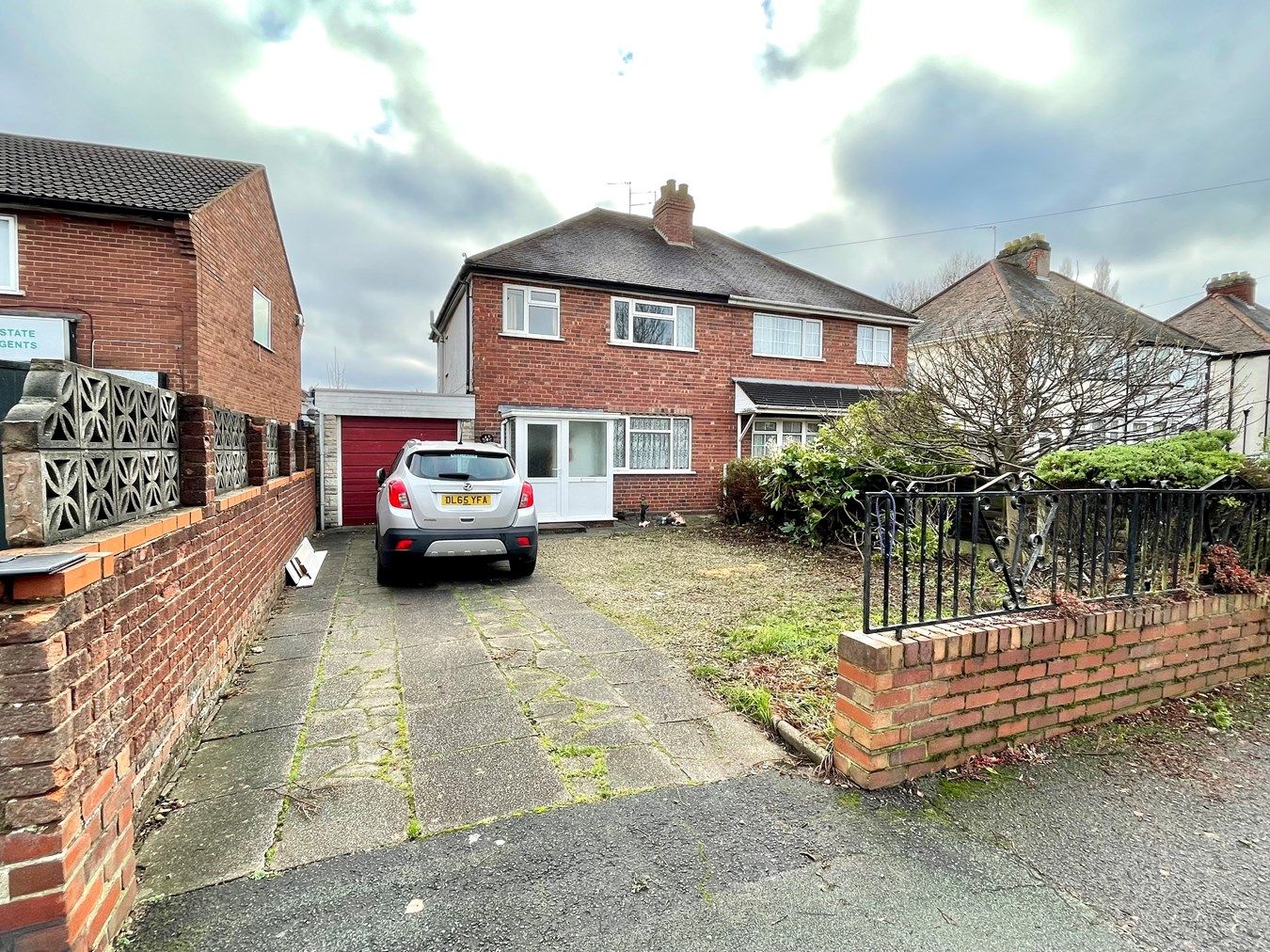 3 bed semidetached house for sale in Blackhalve Lane, Wolverhampton